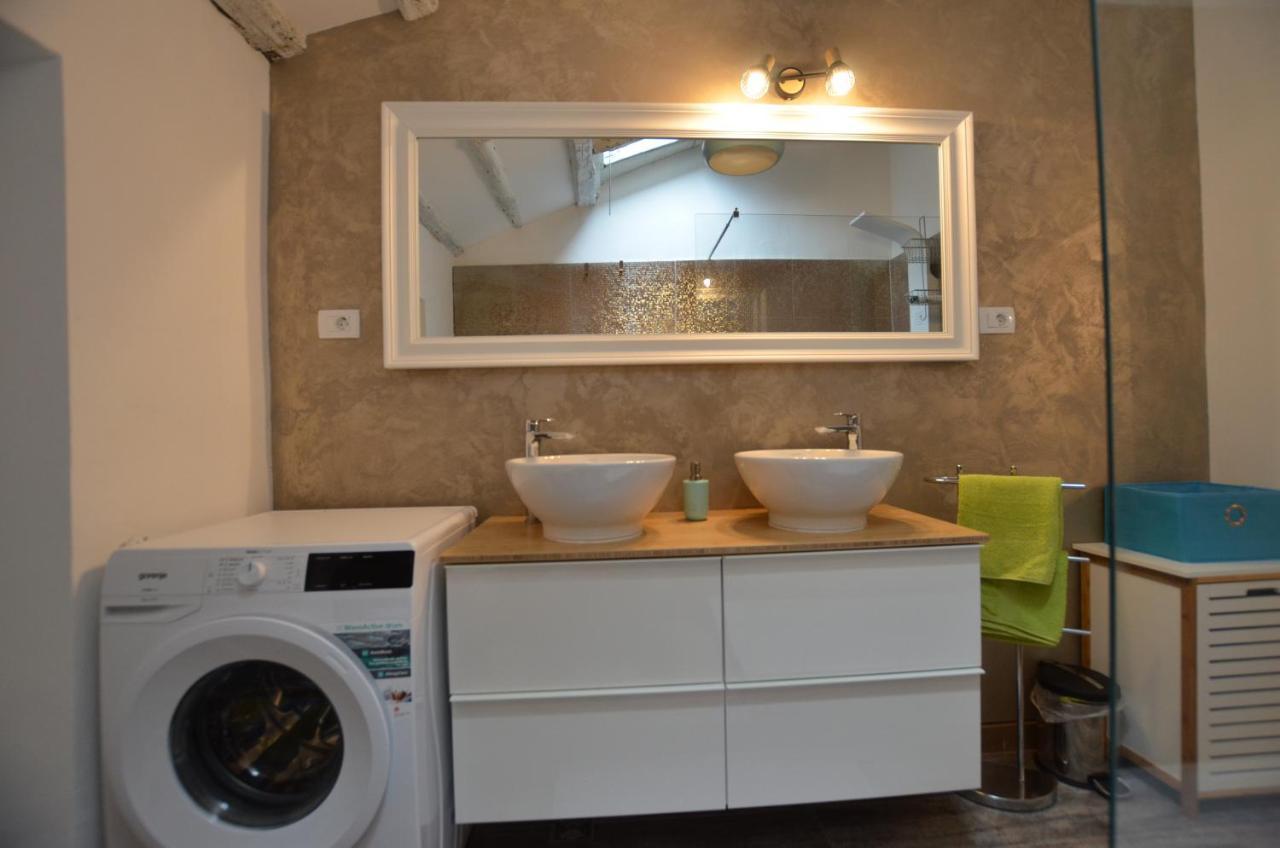 Noanna Apartment Ровінь Екстер'єр фото